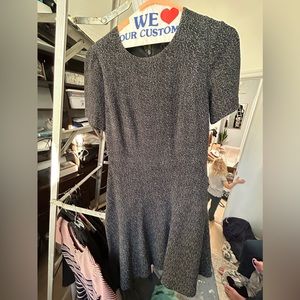 Flattering Anne Taylor dress